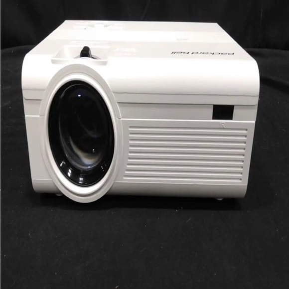 Projector by Packard Bell - Picture 2 of 2